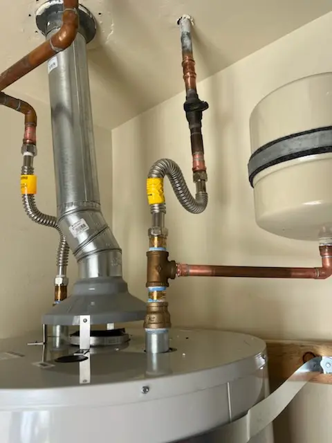 Water heater installation and plumbing repair in St. Francis